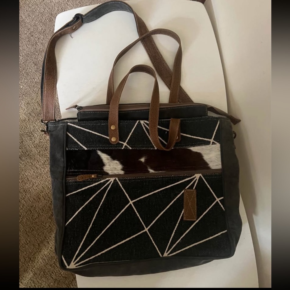 Myra Geometric Pattern Tote Bag with Brown Accents